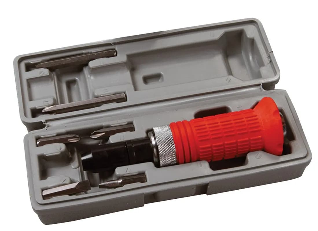 Викрутка ударно-поворотна MASTERTOOL TPR накладка з насадками 6 шт в кейсі 40-0150 - зображення 1