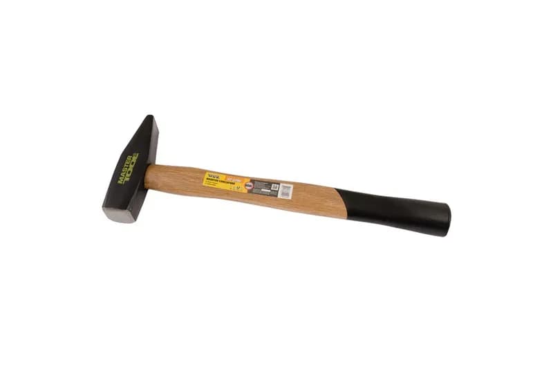 Молоток слюсарний MASTERTOOL 600 г HRC 56 рукоятка з дерева з полімерним захистом 320 мм 02-0206 - зображення 1