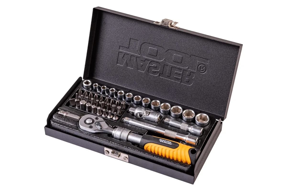 Набір інструментів MASTERTOOL PROFI ¼" 45 шт 4-13 мм телескопічна тріскачка CrV50BV30 металевий кейс 78-2045 - зображення 1